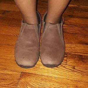 MERRELL COMFORT SHOES SIZE 8